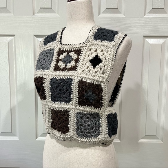 Granny Square Pullover Sleeveless Top Sweater Vest - Picture 2 of 10